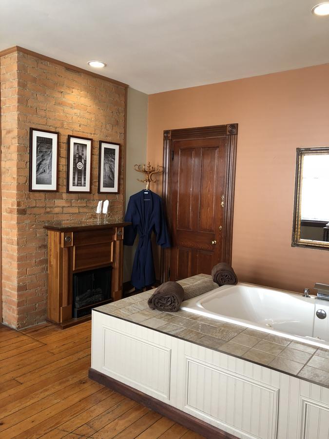 Weller Haus Bed, Breakfast & Event Center Bed and Breakfast Bellevue Exteriör bild