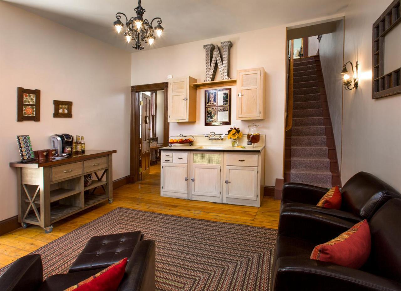 Weller Haus Bed, Breakfast & Event Center Bed and Breakfast Bellevue Exteriör bild